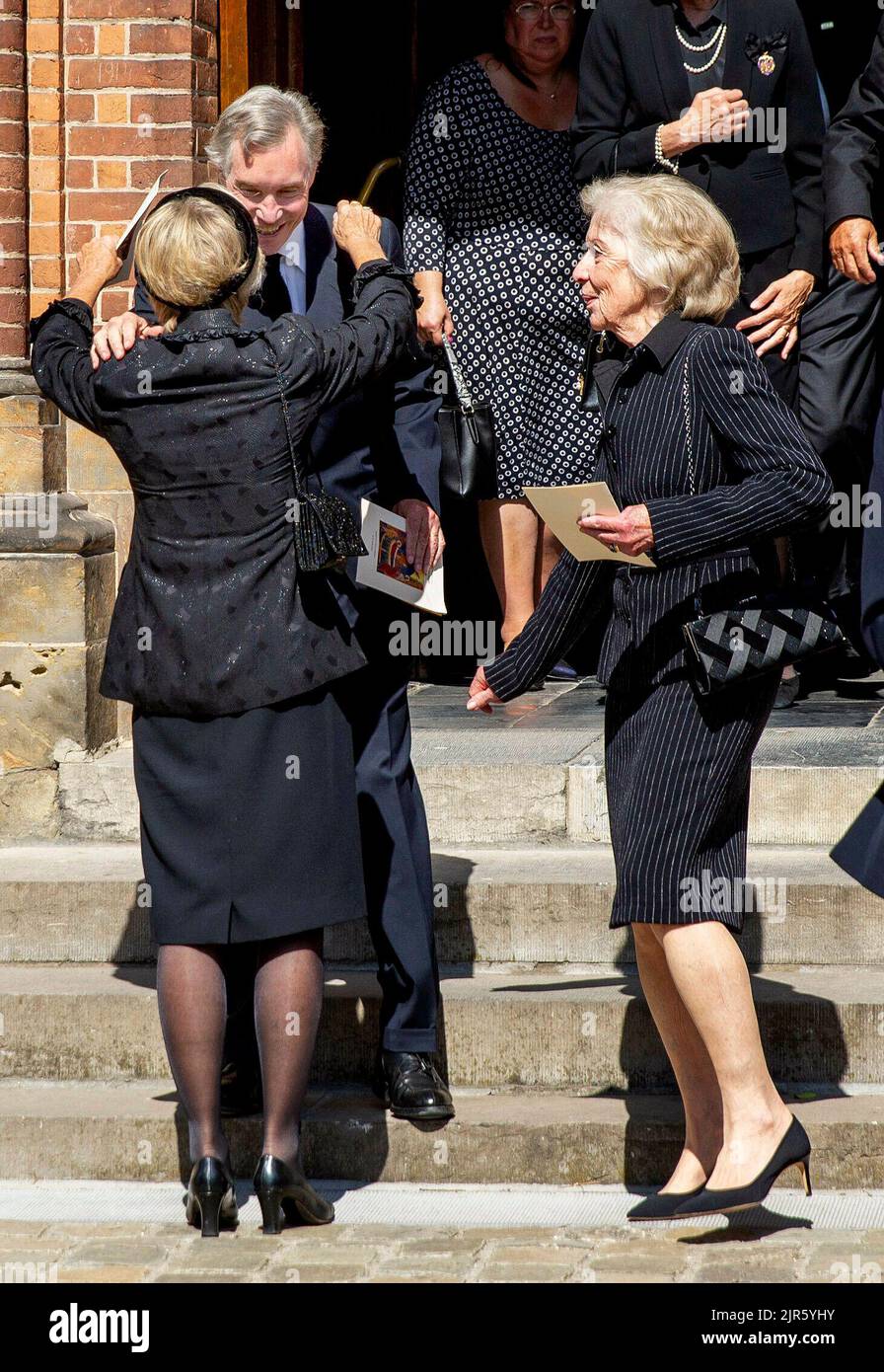 Archduchess Marie Astrid of Austria and Prince Guillaume of Luxembourg and Archduchess Anna-Gabriele of Austria leave at the l eglise Saint-Pierre in Belil, on August 22, 2022, after attended the funeral of Prince Wauthier de Ligne (10-07-1952/15-08-2022), he was the First Cousin of the Grand Duke of Luxembourg Photo: Albert Nieboer/Netherlands OUT/Point de Vue OUT Stock Photo