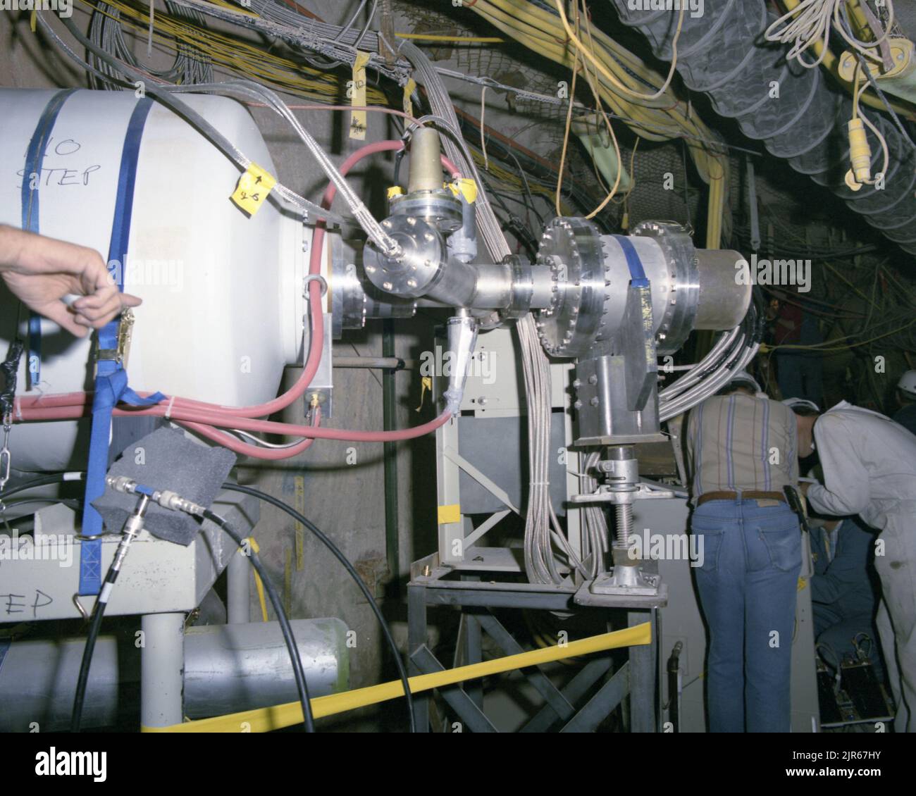 A900330 U12N MINERAL QUARRY FRONTEND EXPERIMENT LOCKWOOD (Project