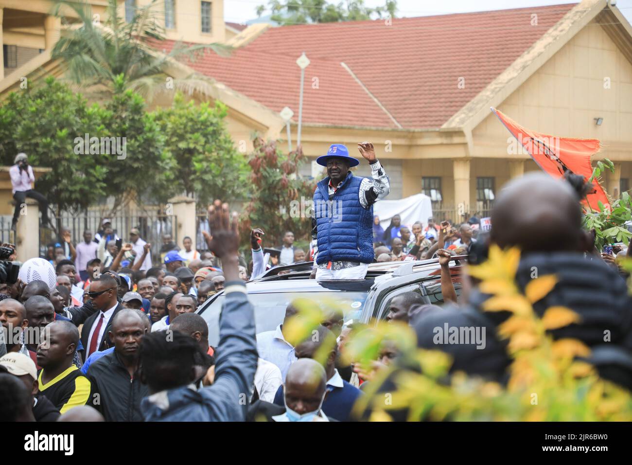 Nairobi, Kenya. 22nd Aug, 2022. Azimio la Umoja One Kenya coalition Raila Odinga waves at his supporters outside the Milimani Law Courts moments after filing a petition at the Supreme Court Sub-Registry offices challenging the presidential election results. Credit: SOPA Images Limited/Alamy Live News Stock Photo