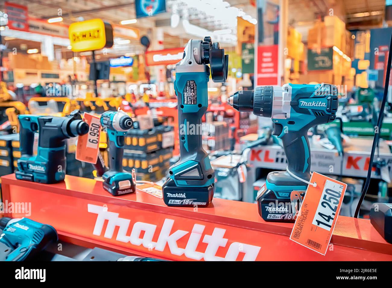 Makita hi-res stock photography and images - Page 2 - Alamy
