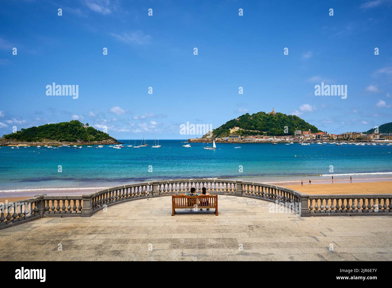 San sebastian spain beach hi-res stock photography and images - Alamy