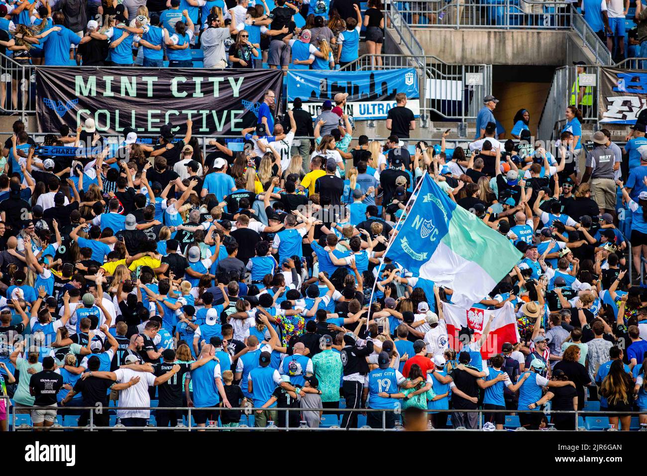 Charlotte fc fans hi-res stock photography and images - Alamy