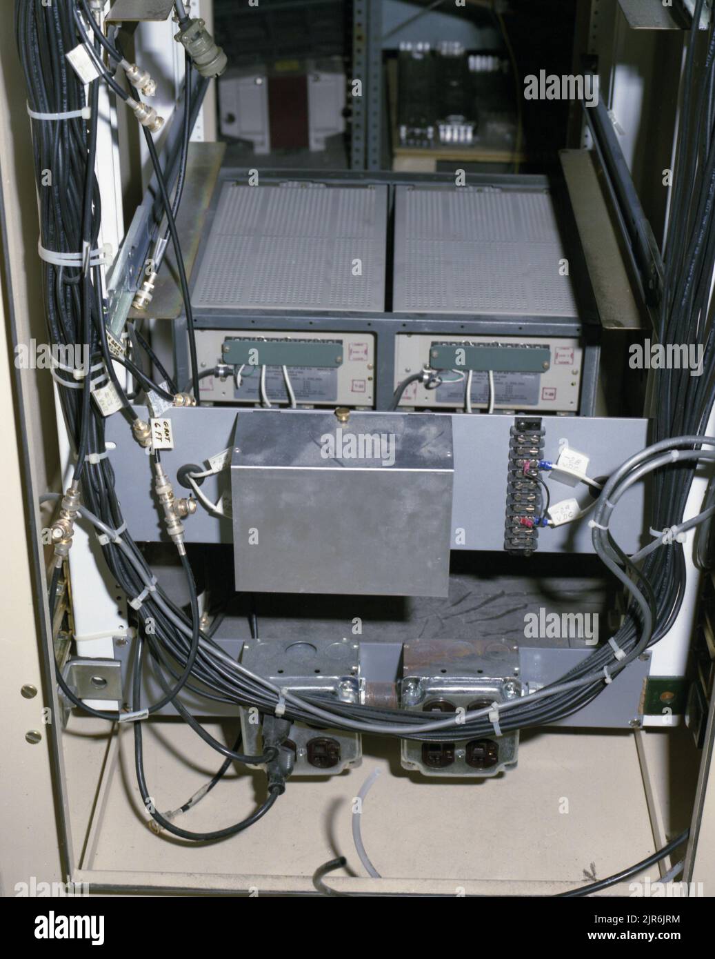 A88506 U12N MISTY ECHO RACK 4 & 5 PACKS DAVIS (PROJECT ENGINEER) APR 25 ...
