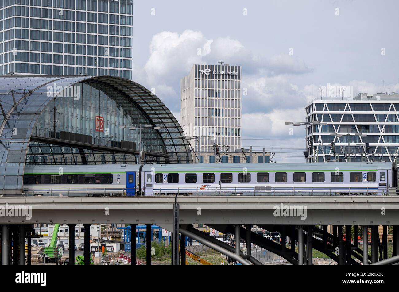 Berlin, Germany. 22nd Aug, 2022. A PKP Intercity long-distance IC train leaves the main station. Credit: Monika Skolimowska/dpa/Alamy Live News Stock Photo