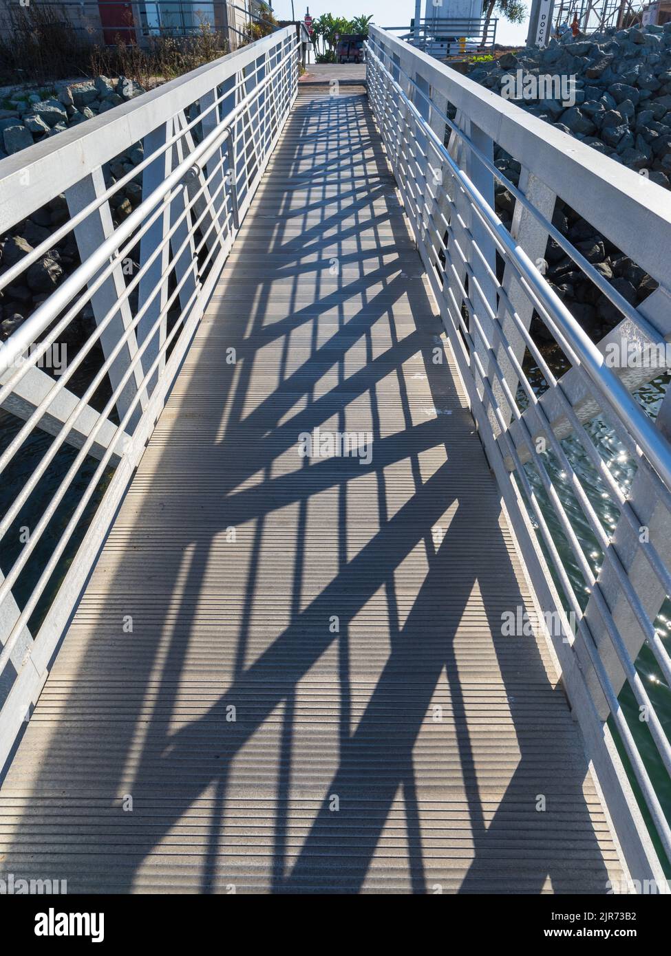 Ramp to docks hi-res stock photography and images - Alamy