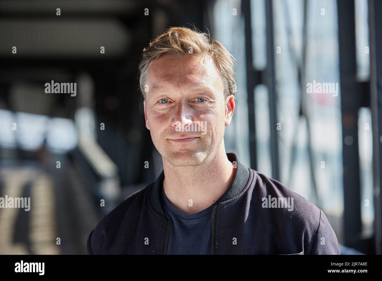 Hamburg, Germany. 22nd Aug, 2022. Exclusive: Robin Sondermann, actor, at a photo session at Baumwall. Robin Sondermann stars in the crime thriller 'In Wahrheit - Unter Wasser,' which will be broadcast on ZDF on September 3. Credit: Georg Wendt/dpa/Alamy Live News Stock Photo