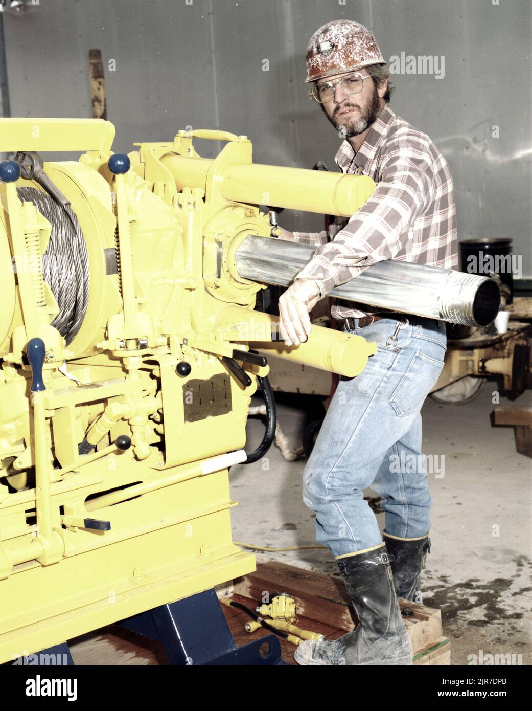 A841142 U12G CONTROL MOD ON DRILL RIG GARY HOLLIS (Project Engineer ...