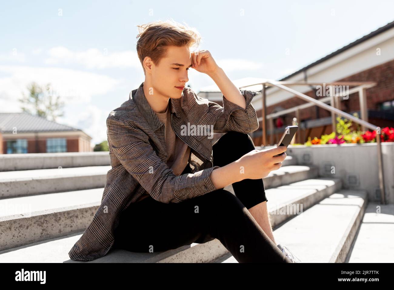 Technology communication gadget hi-res stock photography and images - Alamy
