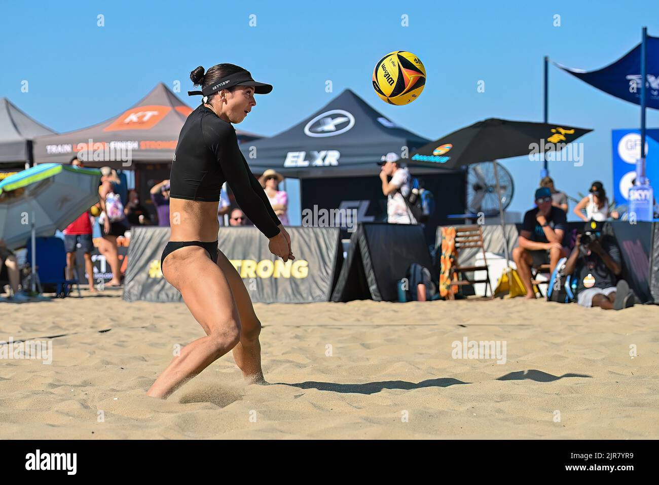 August 19, 2022: Zana Muno during day one of the AVP Manhattan Beach Open at Hermosa Beach Pier in Manhattan Beach, California. Justin Fine/CSM Stock Photo