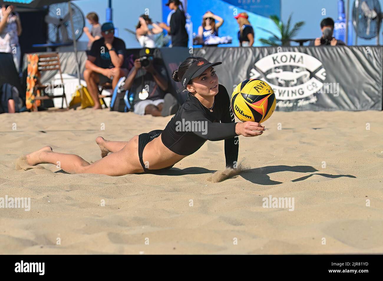 August 19, 2022: Zana Muno digs during day one of the AVP Manhattan Beach Open at Manhattan Beach Pier in Manhattan Beach, California. Justin Fine/CSM Stock Photo