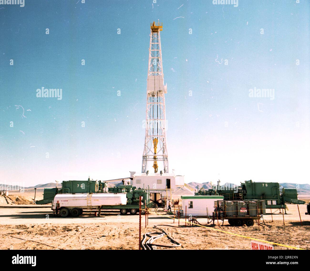 Nuclear Test Camera Rig A810131 DRILL RIGS DRILL RIGS J. BARTLETT (Project Engineer) JAN 13 81 ...