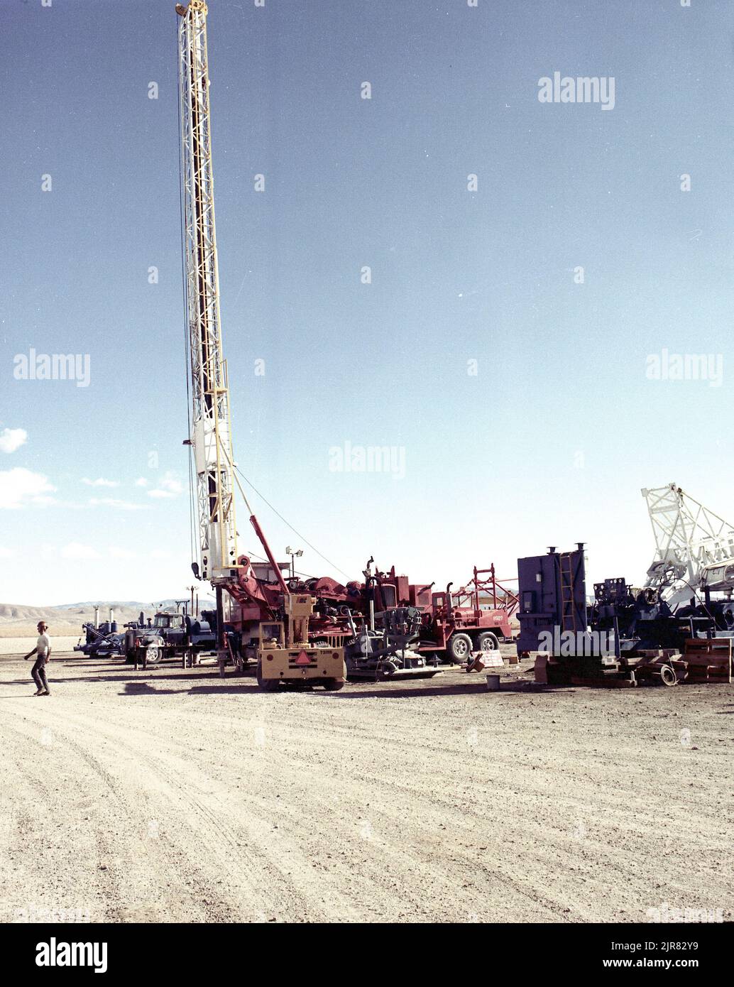 Nuclear Test Camera Rig A810130 DRILL RIGS DRILL RIGS J. BARTLETT (Project Engineer) JAN 13 81 ...