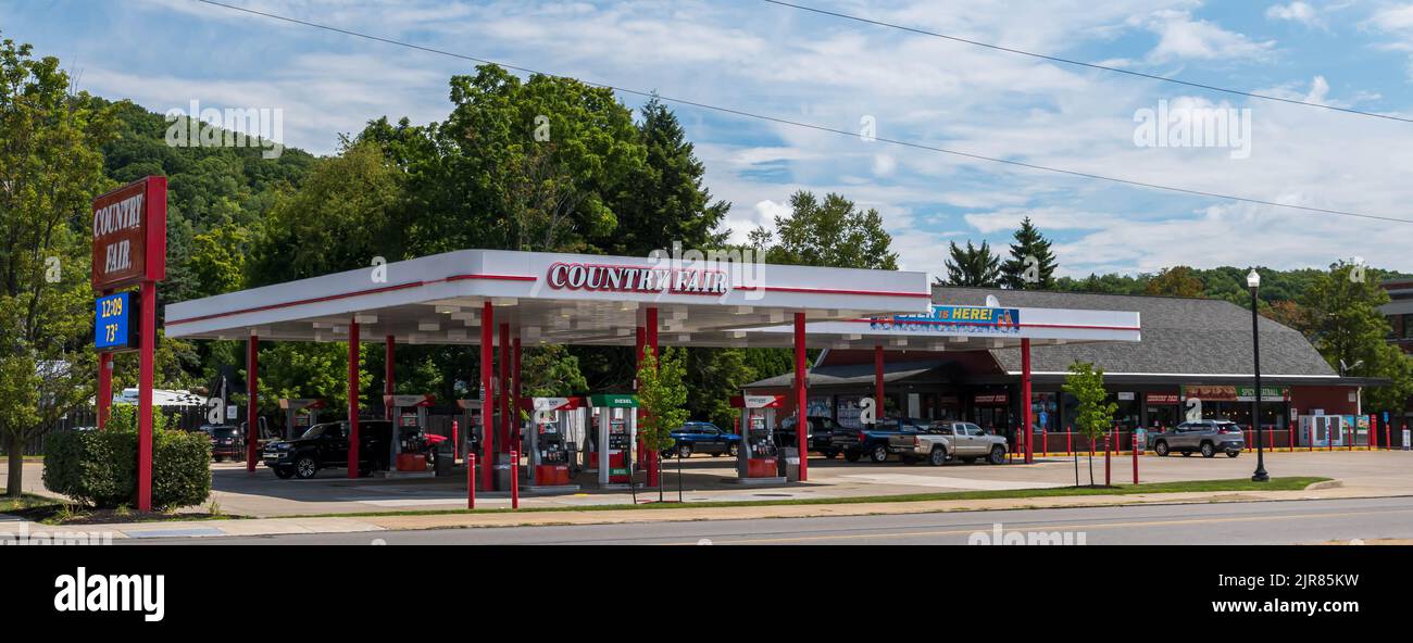 Country fair gas station hires stock photography and images Alamy