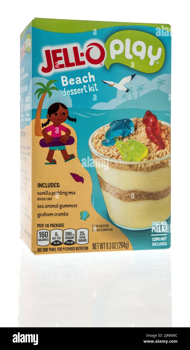 Winneconne, WI - 23 July 2022: A package of Jello play beach dessert kit on an isolated background. Stock Photo