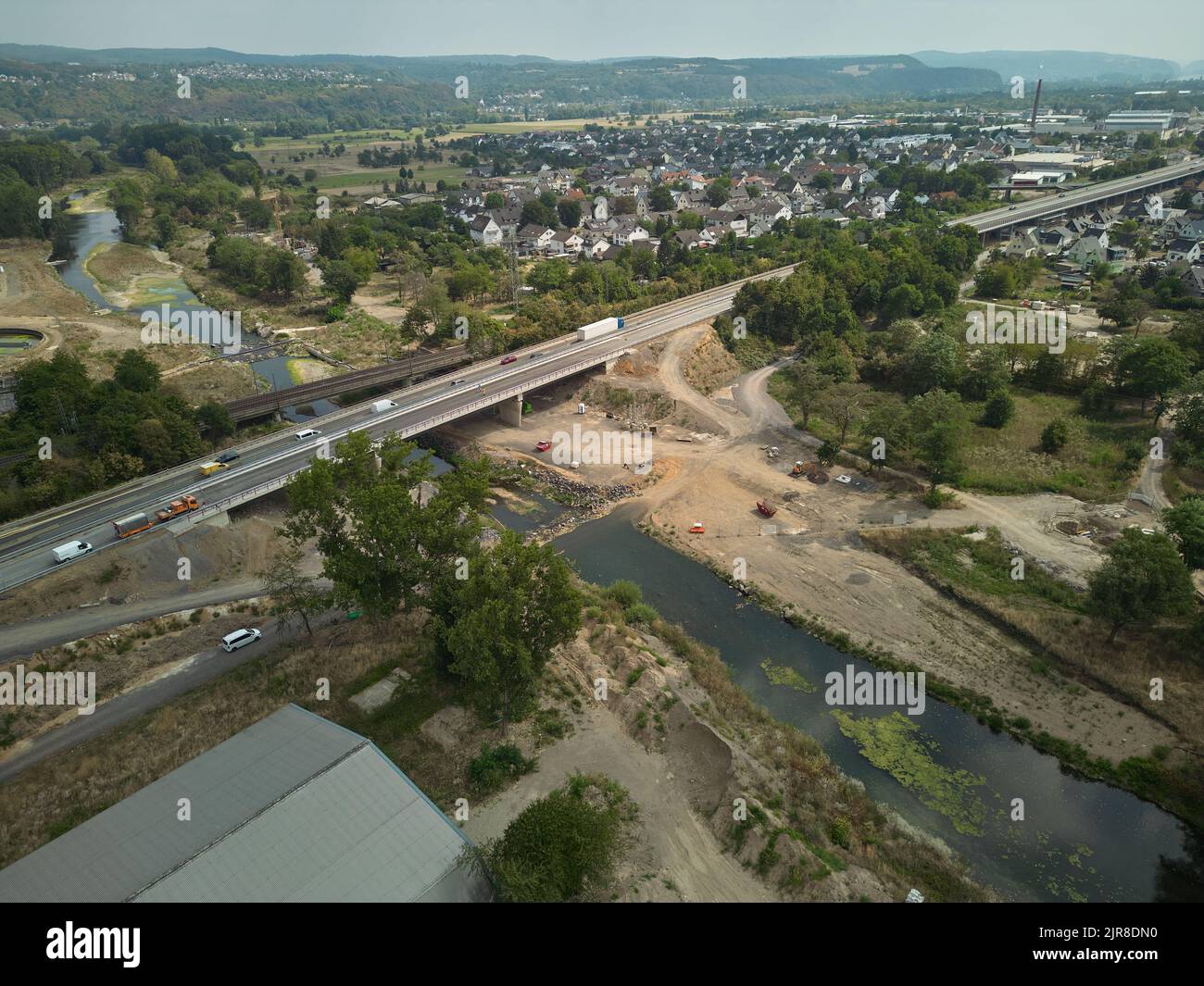Sinzig, Germany. 19th Aug, 2022. The Ahr bridge on federal highway 9 in Sinzig, which was badly damaged during the floods in the summer of 2021, is to be fully reopened to traffic in September. The flood had washed out a pier foundation. (to dpa-Korr 'Dilapidated bridges slow down traffic - more Rhine bridges wanted') Credit: Thomas Frey/dpa/Alamy Live News Stock Photo