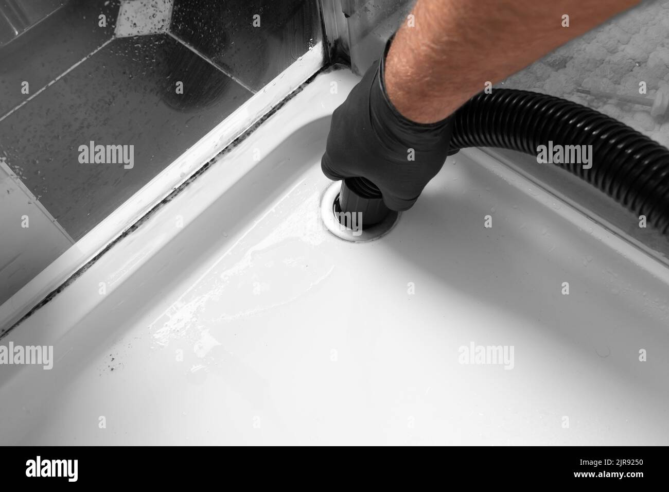 Unblock shower sink hires stock photography and images Alamy