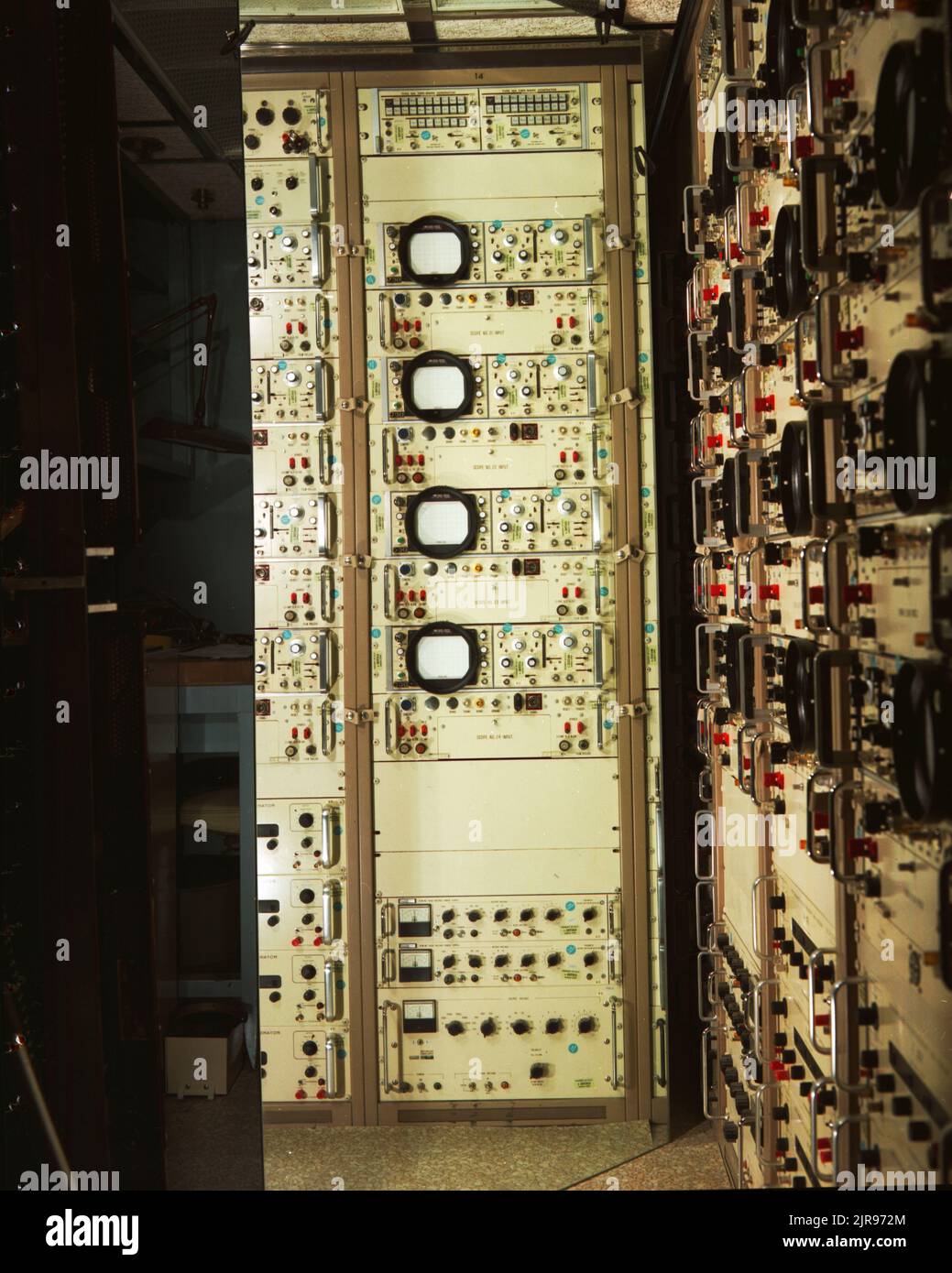 Nuclear Instrument Rack Nuclear energy data center hi-res stock photography and images - Alamy