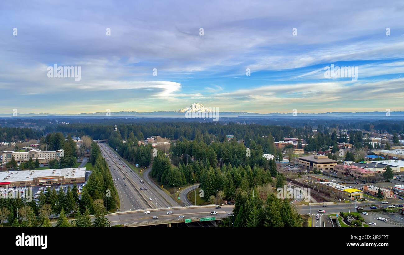 Mount Rainier visible from above Lacey, Washington Stock Photo Alamy