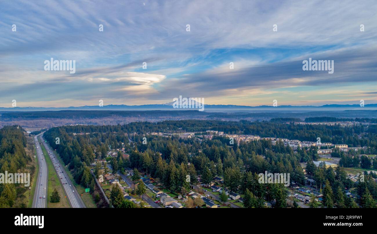 Mount Rainier visible from above Lacey, Washington Stock Photo Alamy