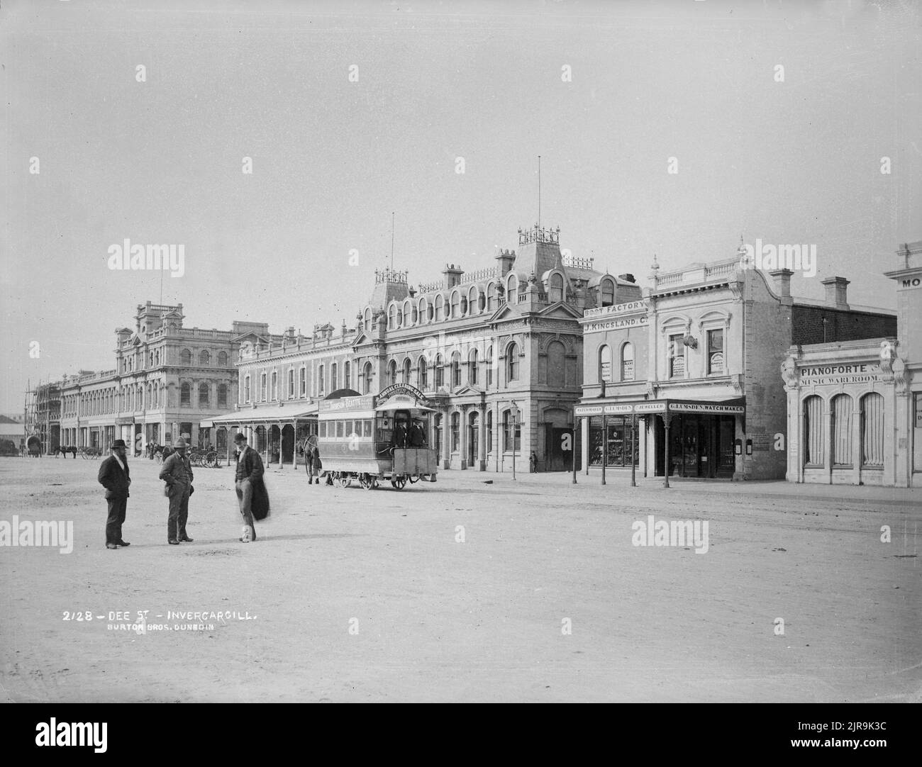 Dee Street, Invercargill, 1880s, Invercargill, by Burton Brothers Stock