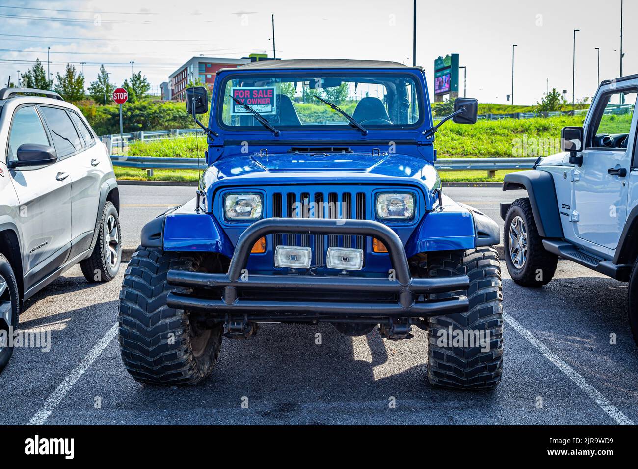 Yj jeep wrangler hi-res stock photography and images - Alamy