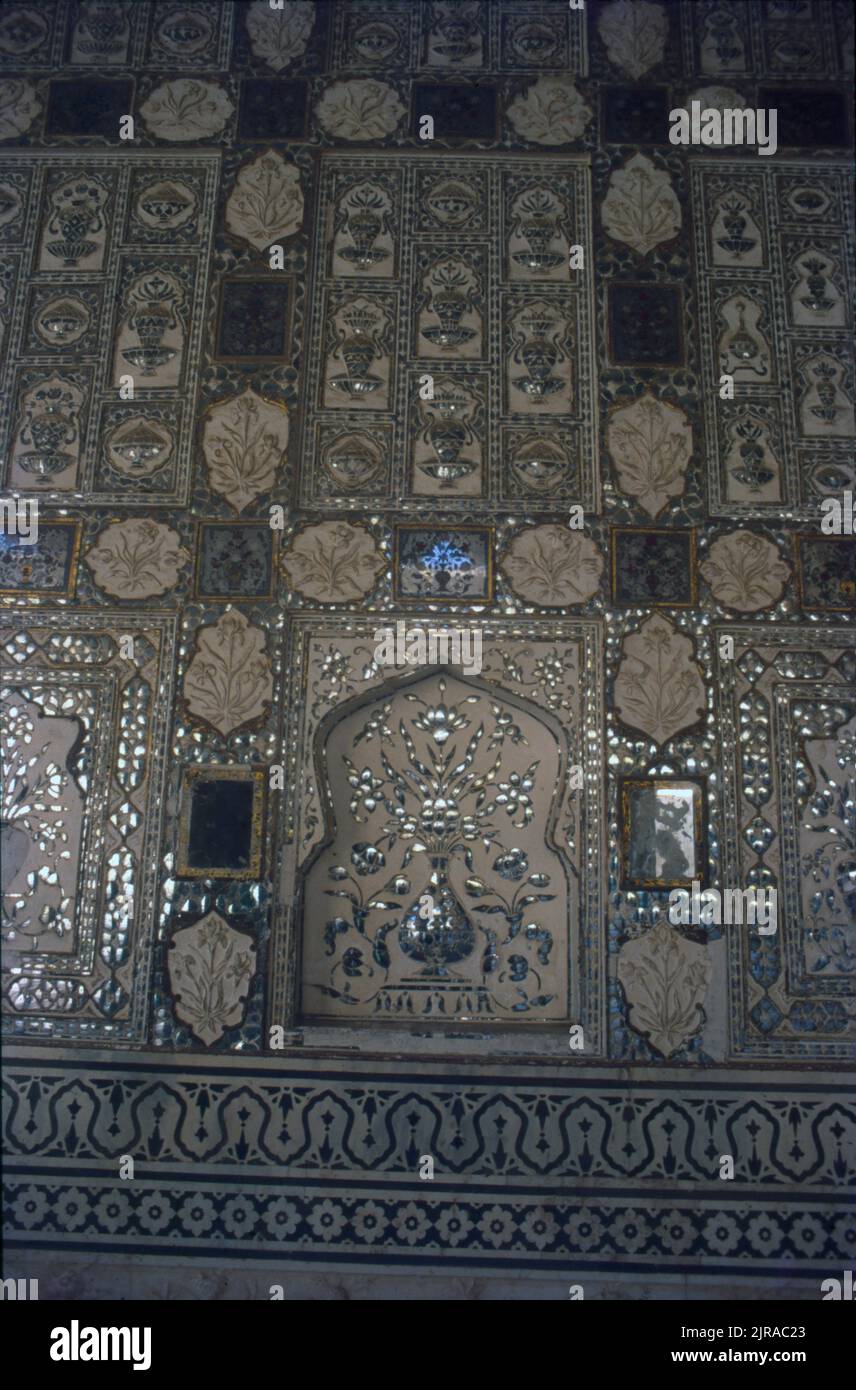 Mirror palace amber fort palace hi-res stock photography and images - Alamy