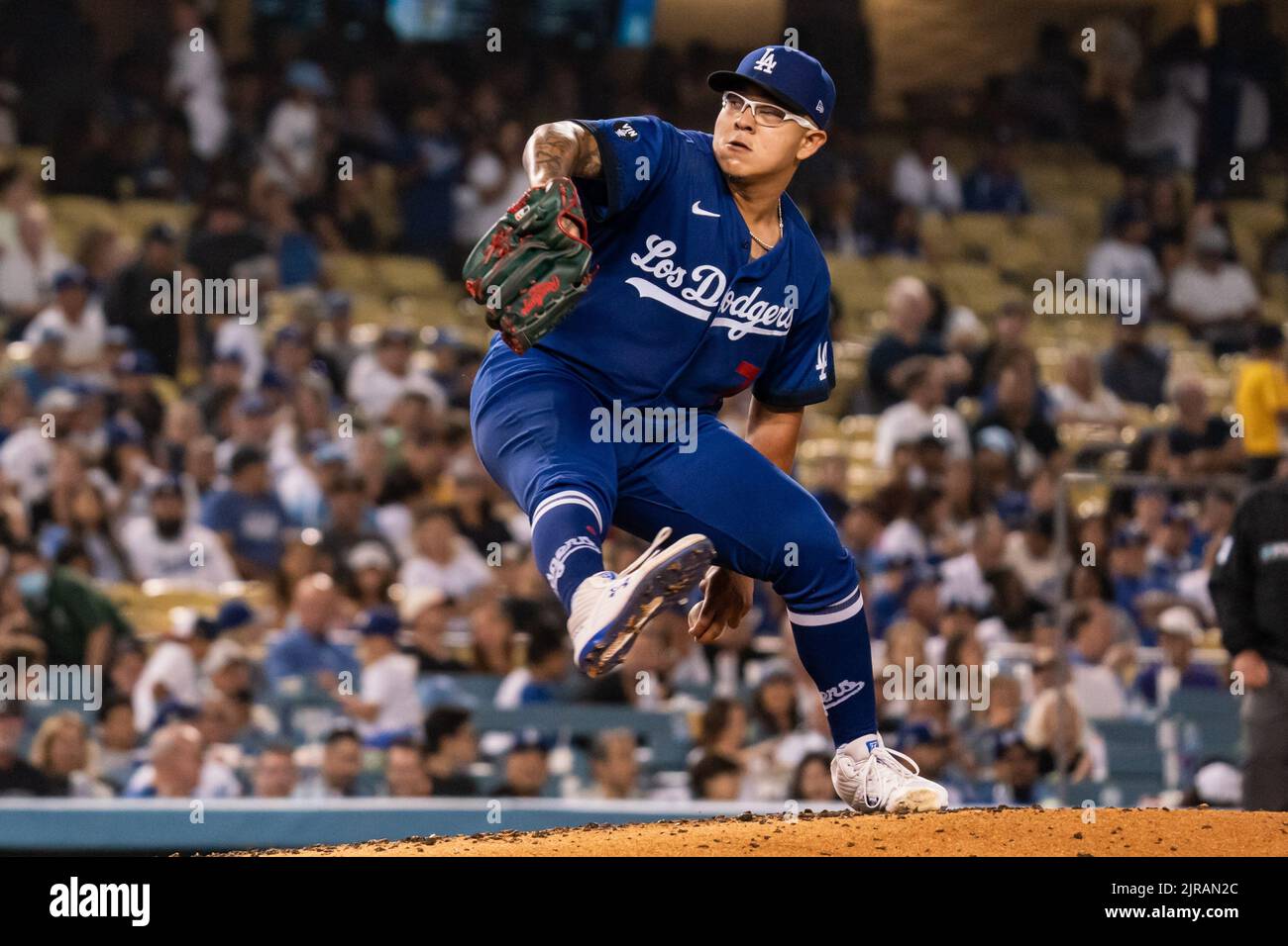Los Angeles Dodgers starting pitcher Julio Urias (7) throws during a ...