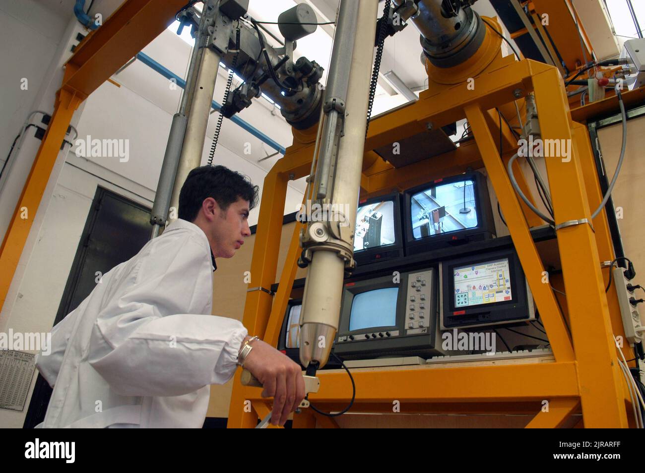 Iter nuclear fusion plant hi-res stock photography and images - Alamy