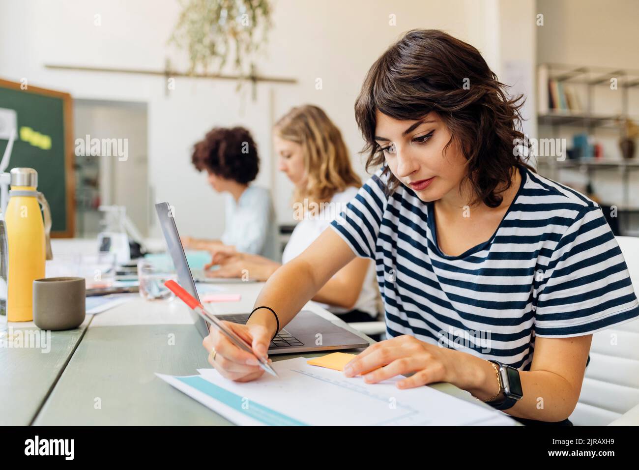 Preparing reports hi-res stock photography and images - Alamy