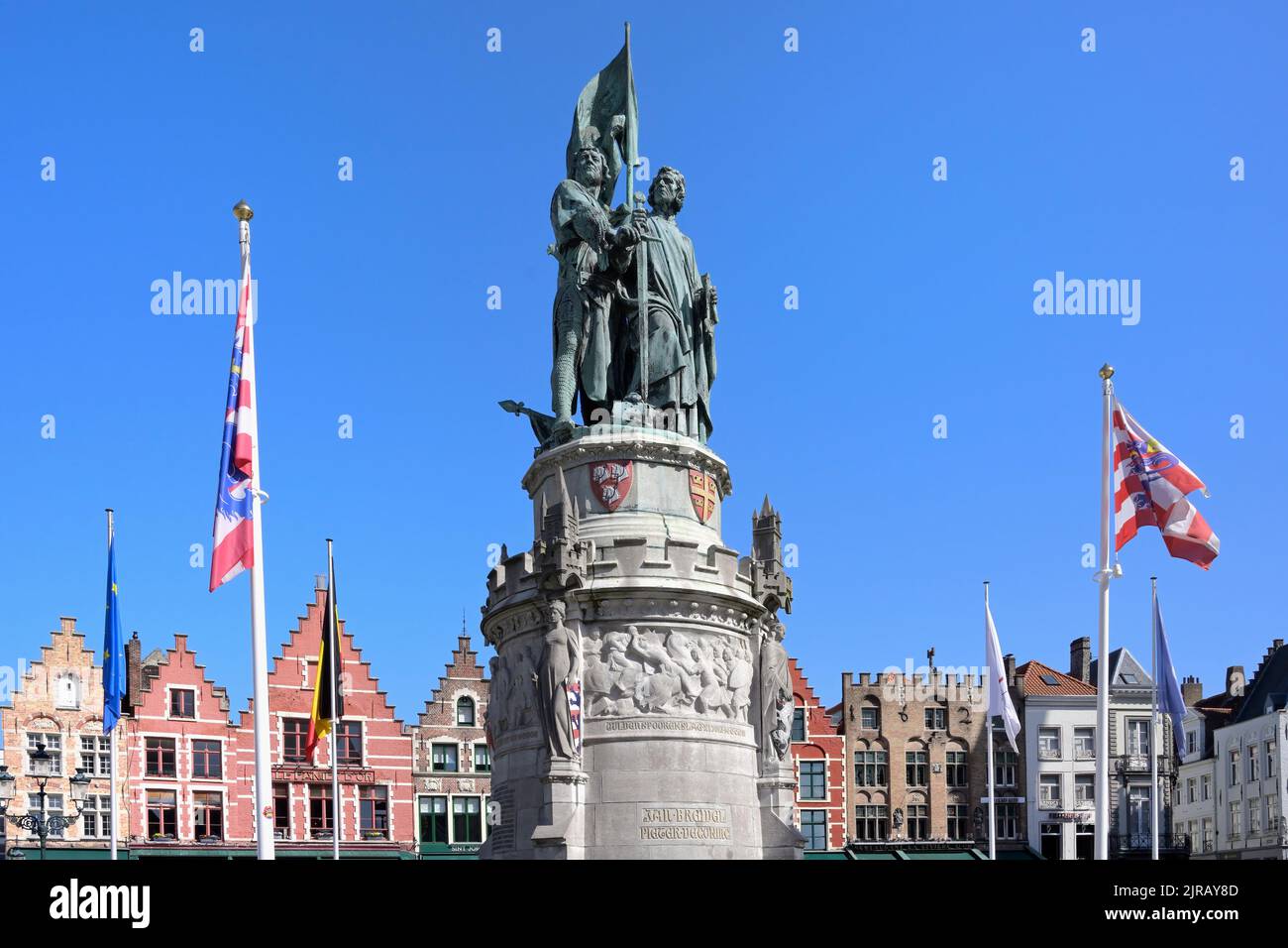 Market square with Jan Breydel and Pieter De Coninck statue, Bruges — free download