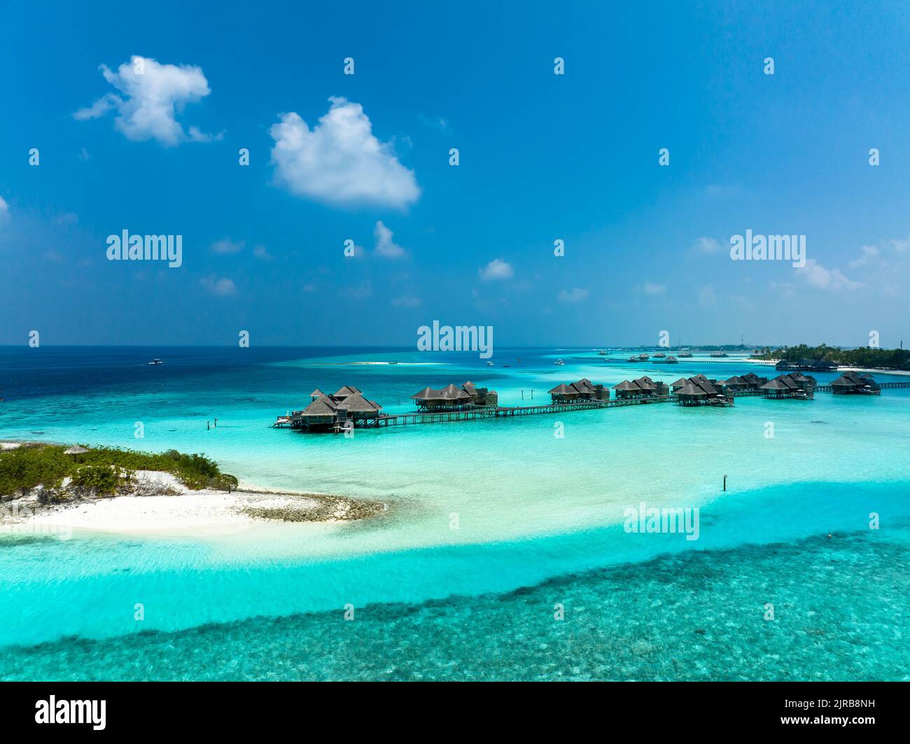 Maldives, North Male Atoll, Lankanfushi, Aerial view of bungalows of