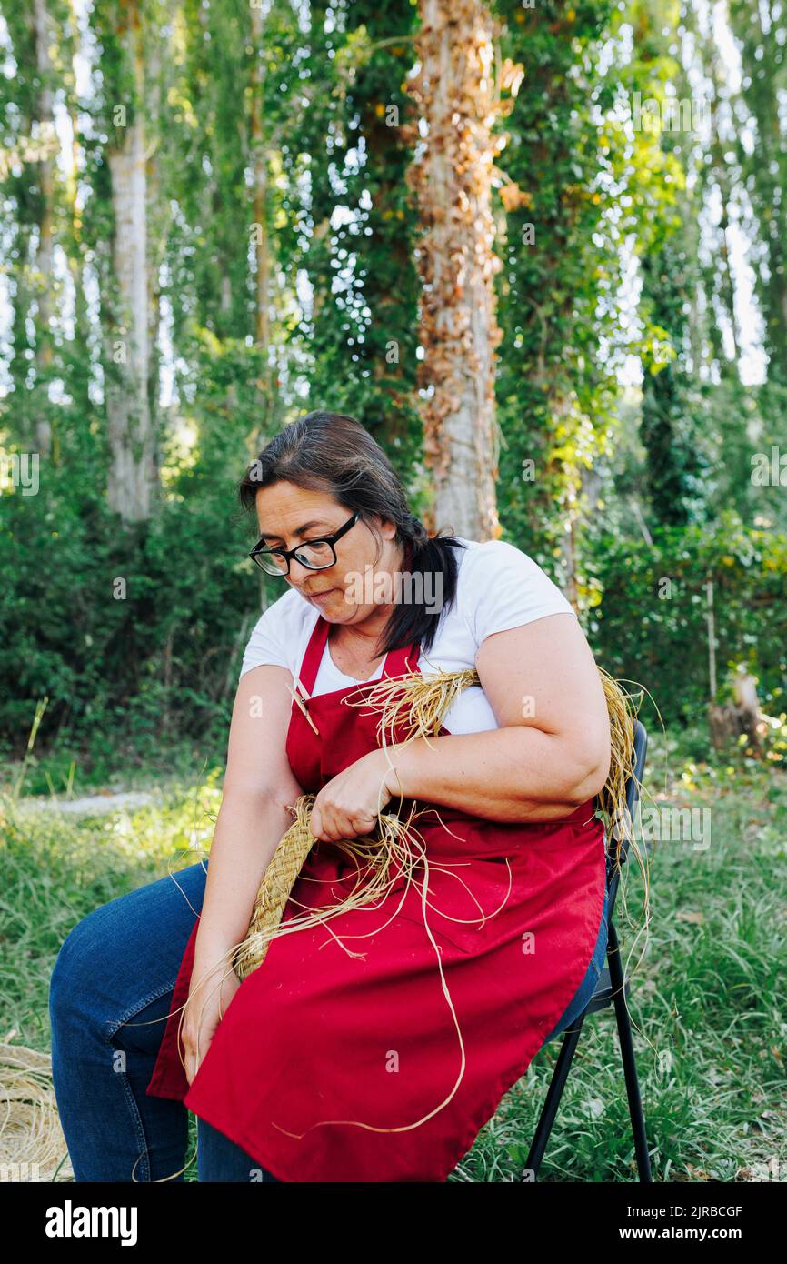 Garden making hi-res stock photography and images - Alamy