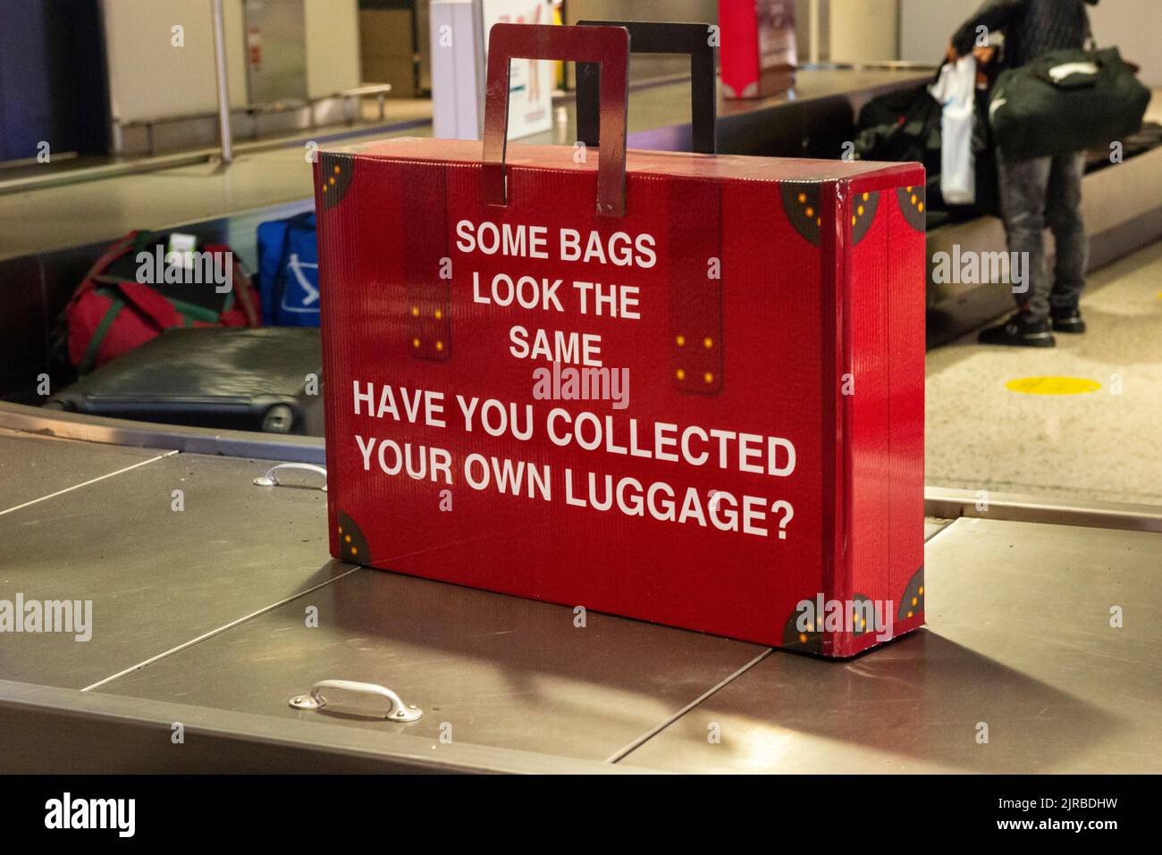 Suitcases dublin airport hires stock photography and images Alamy