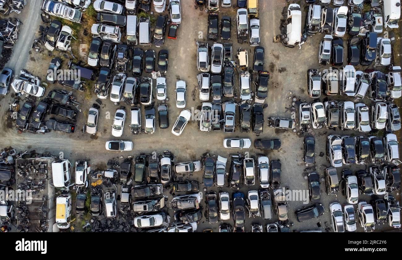 Junkyard abandoned cars aerial hi-res stock photography and images - Alamy