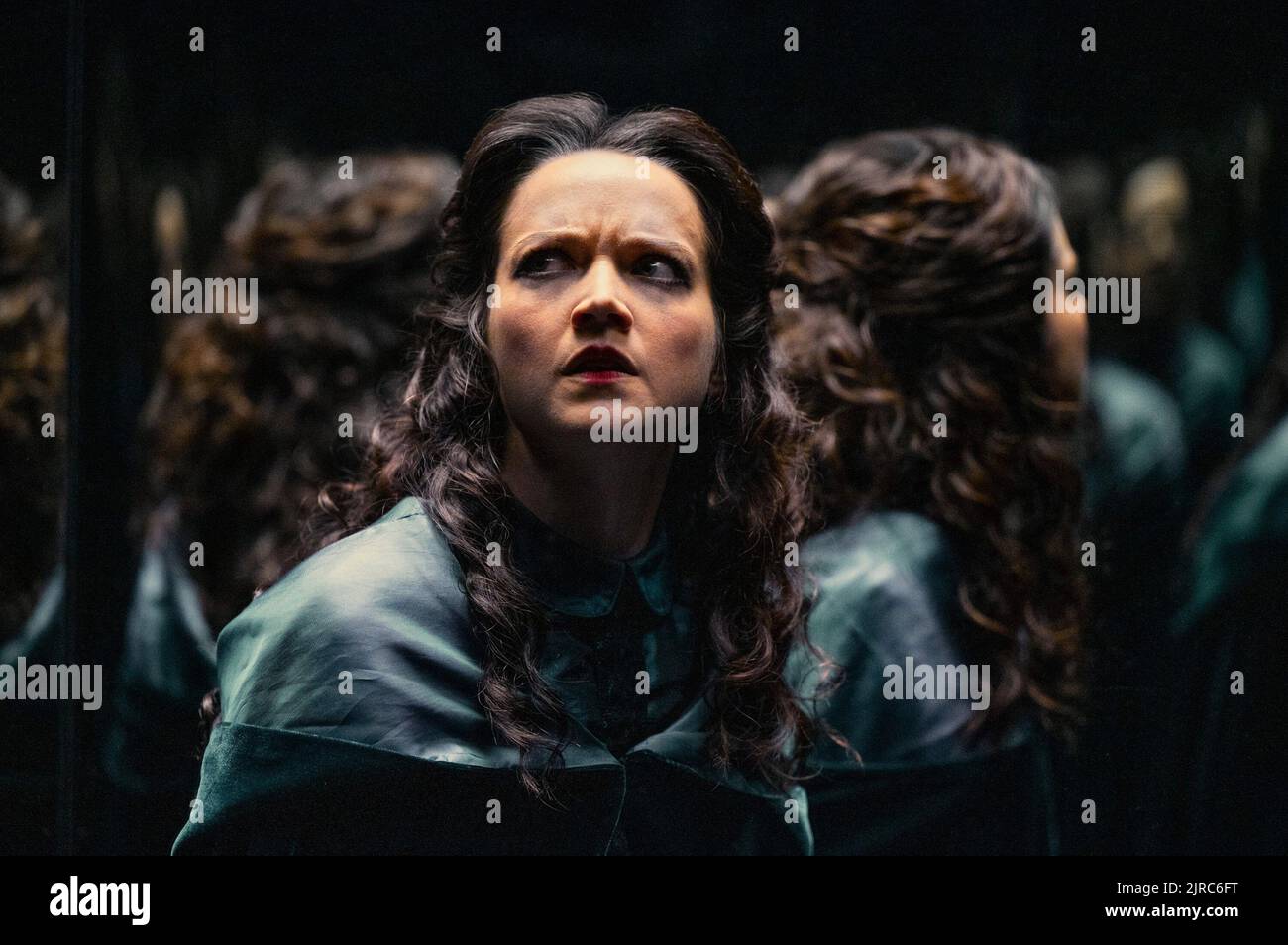 LOCKE & KEY, (aka LOCKE AND KEY), Susanna Fournier, The Snow Globe