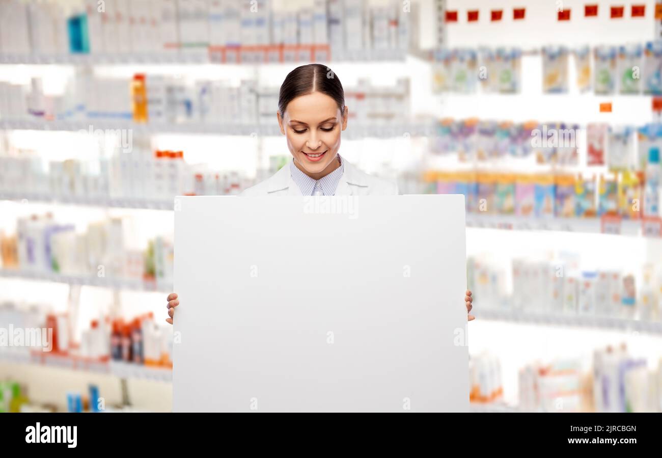 Therapist pharmacist hi-res stock photography and images - Alamy