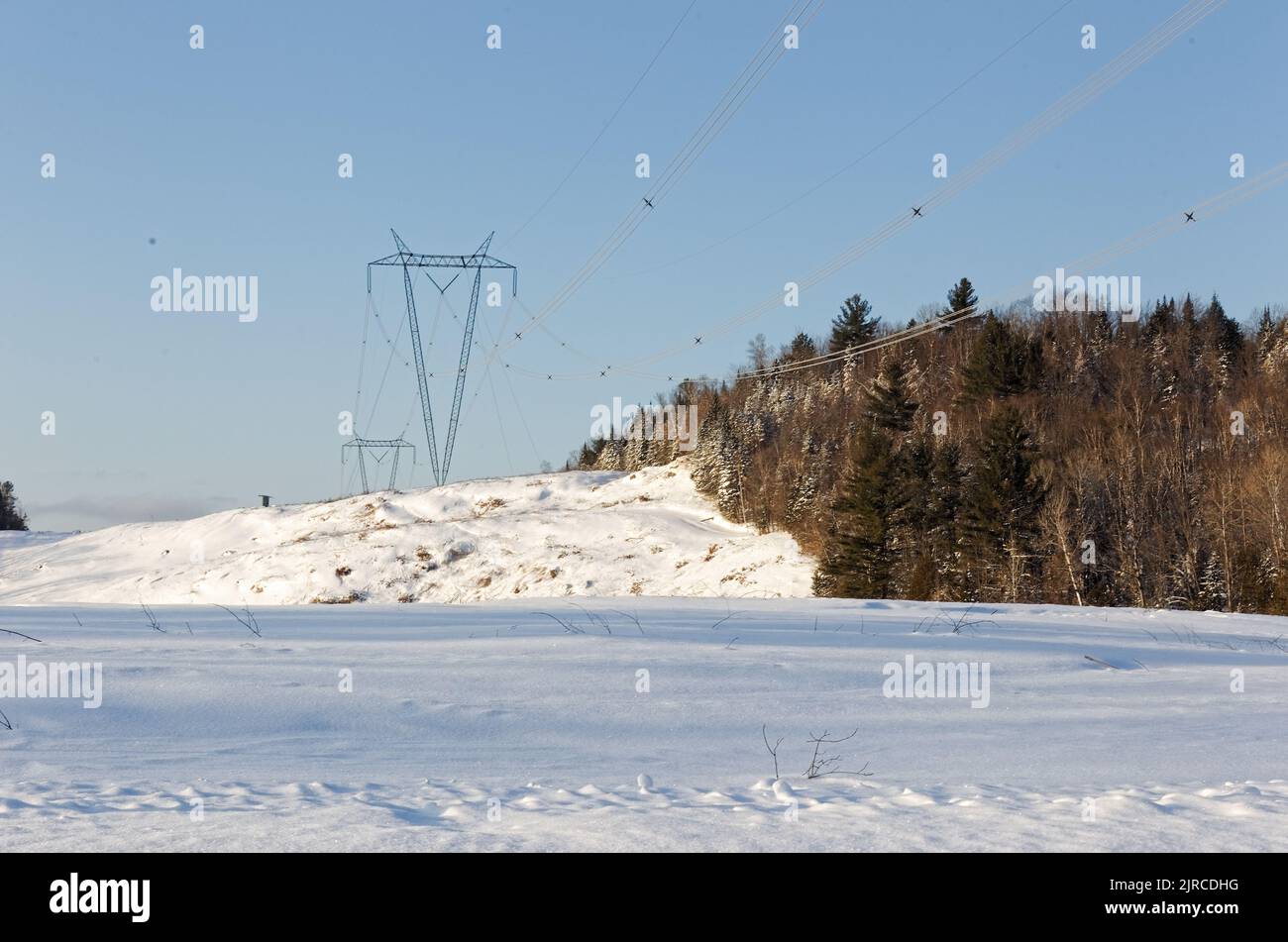guyed-v-tower-hi-res-stock-photography-and-images-alamy