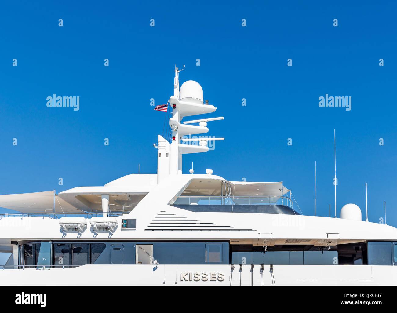 uppermost portion of the superyacht Kisses in Sag Harbor, NY Stock Photo
