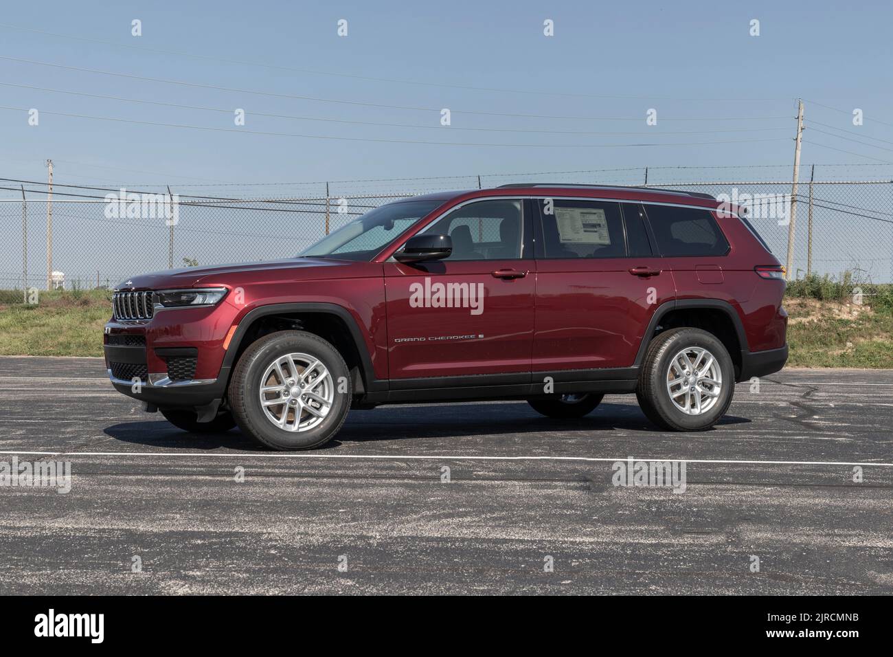 Bunker Hill - Circa August 2022: Jeep Grand Cherokee display at a Stellantis dealership. Jeep offers the Grand Cherokee in Laredo, Trailhawk and Overl Stock Photo