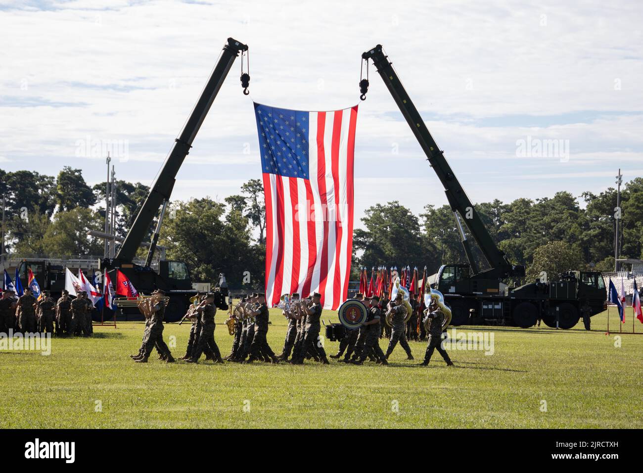 Marine Corps Base Camp Lejeune, North Carolina, USA. 18th Aug, 2022. Marines from the 2nd Marine Division band play during the II MEF Change of Command ceremony on Marine Corps Base Camp Lejeune, North Carolina, August 18, 2022. U.S. Marine Corps Lt. Gen. William M. Jurney relinquished command to Lt. Gen. David A. Ottignon. Credit: U.S. Marines/ZUMA Press Wire Service/ZUMAPRESS.com/Alamy Live News Stock Photo
