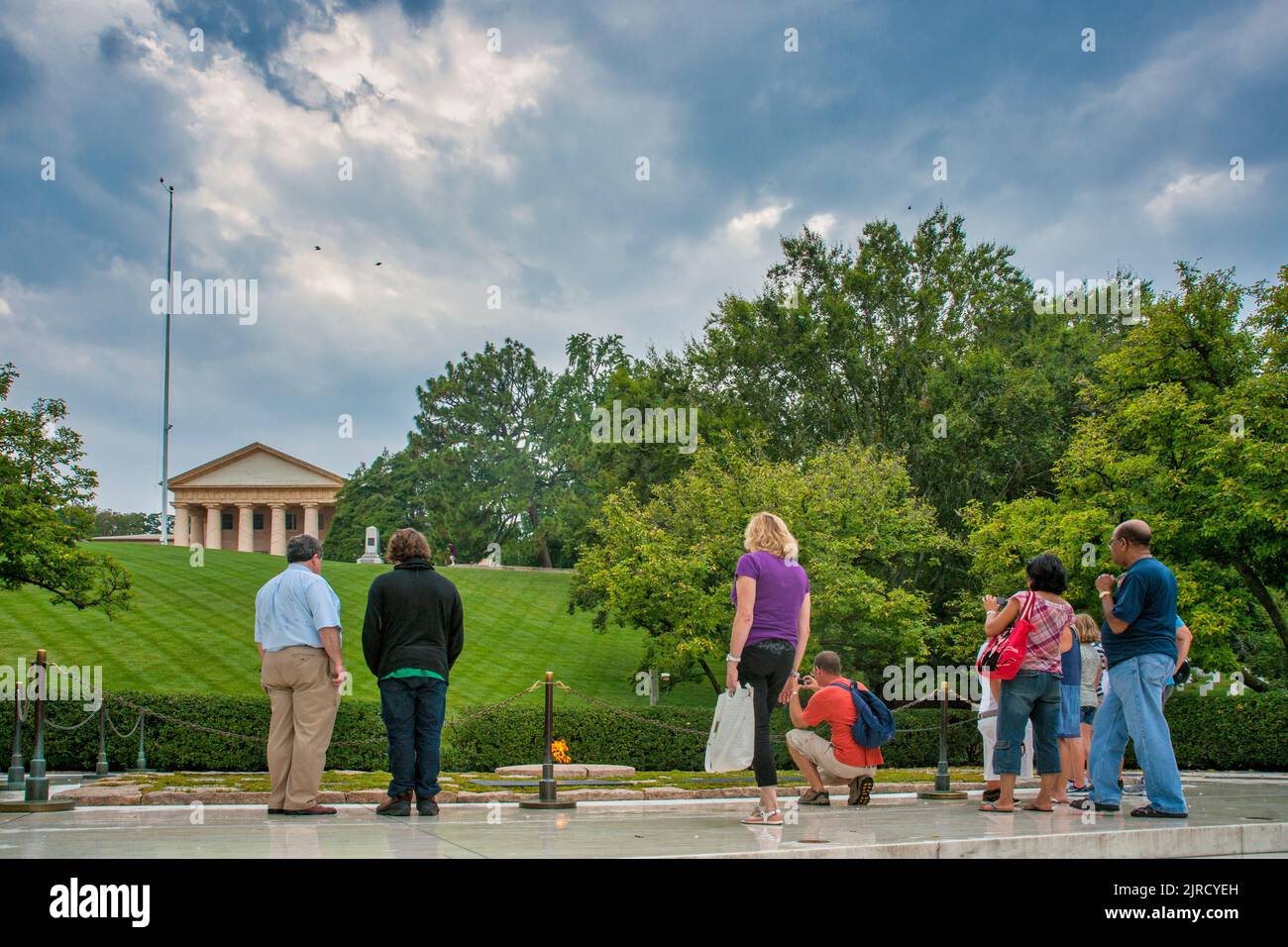 Visitors at the Kennedy Gravesite in Arlington National Cemetery across the Potomac River from Washington, D.C. Stock Photo