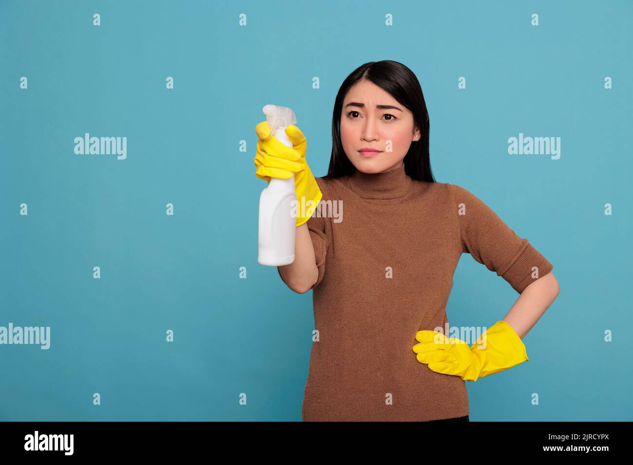 Asian lady cleaning her house hi-res stock photography and images - Alamy