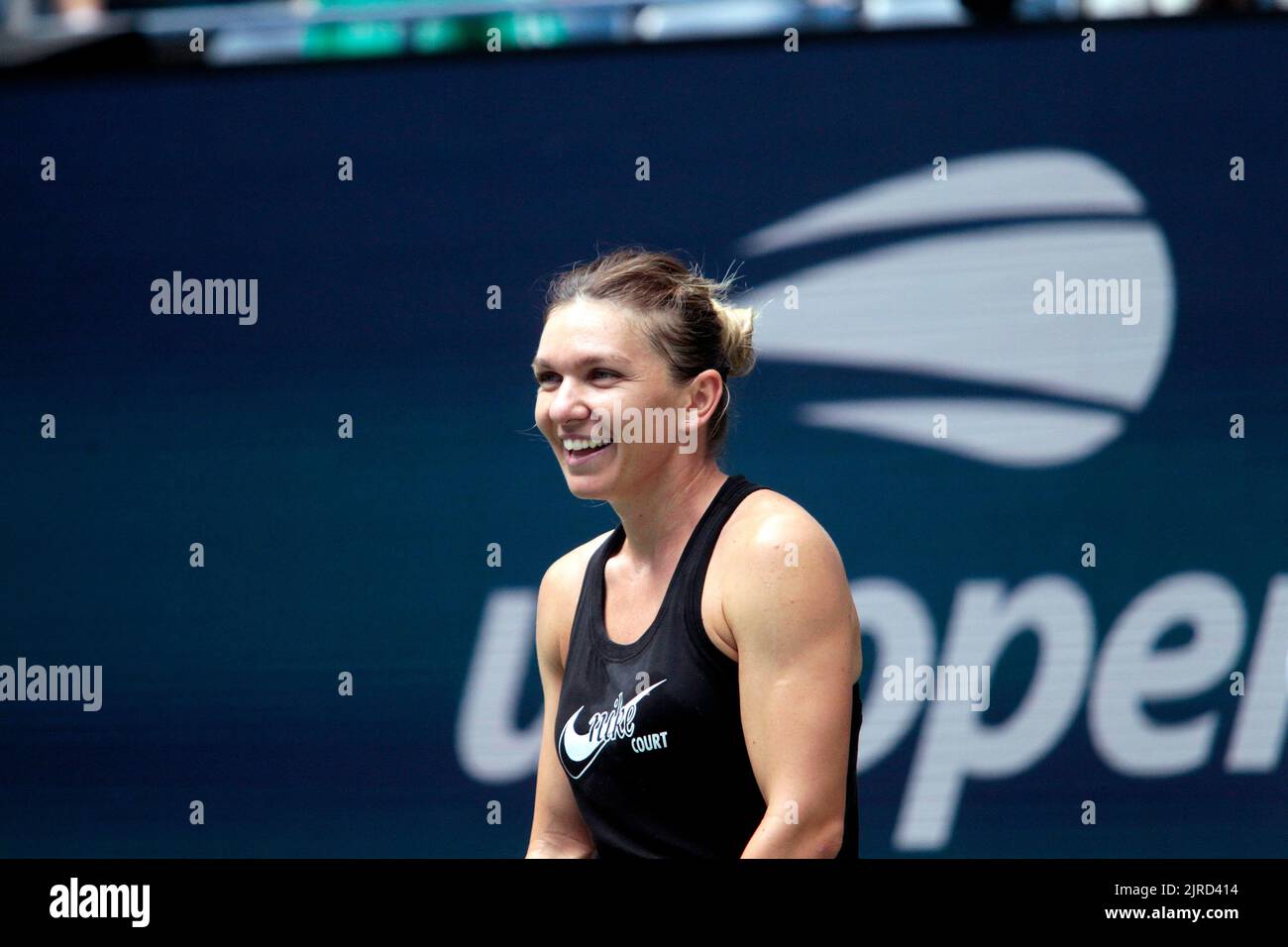 Simona halep 2022 hi-res stock photography and images - Page 2