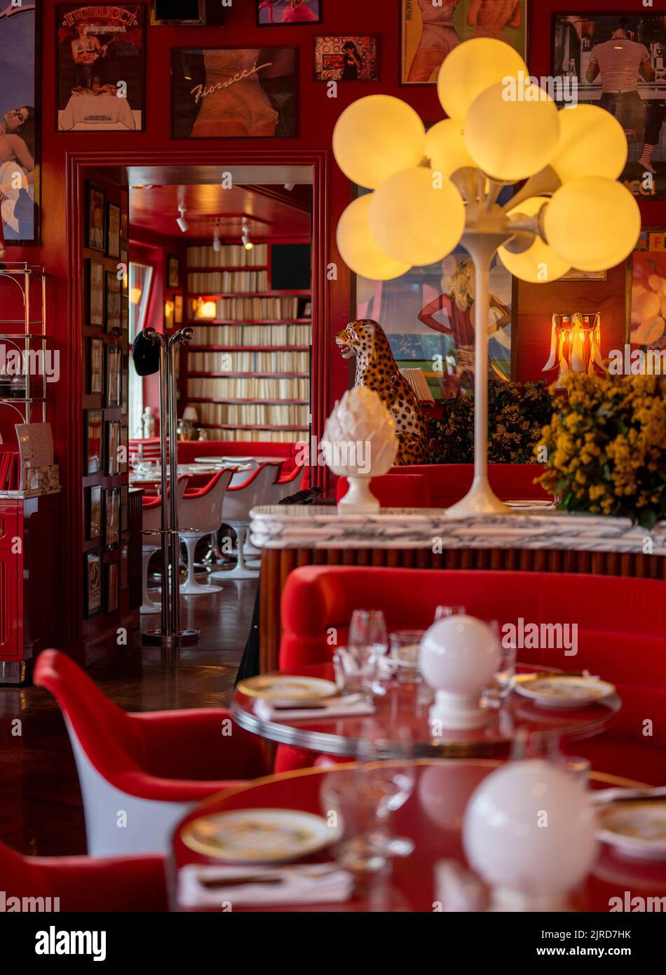 Berlin, Germany. 19th Aug, 2022. View of the dining room in the 'Coccodrillo' restaurant in Weinbergspark. The main thing 'Instagrammable' seems to be the motto of some new restaurants. Credit: Monika Skolimowska/dpa/Alamy Live News Stock Photo