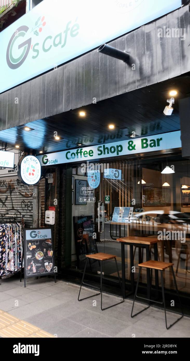 G's Cafe & Bar Soi 8 Sukhumvit Road, Khwaeng Khlong Toei, Khlong Toei, Bangkok Stock Photo