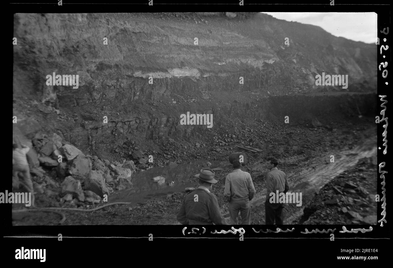 McLeans opencut coal mine near Ohai, 03 May 1950, by Leslie Adkin. Stock Photo