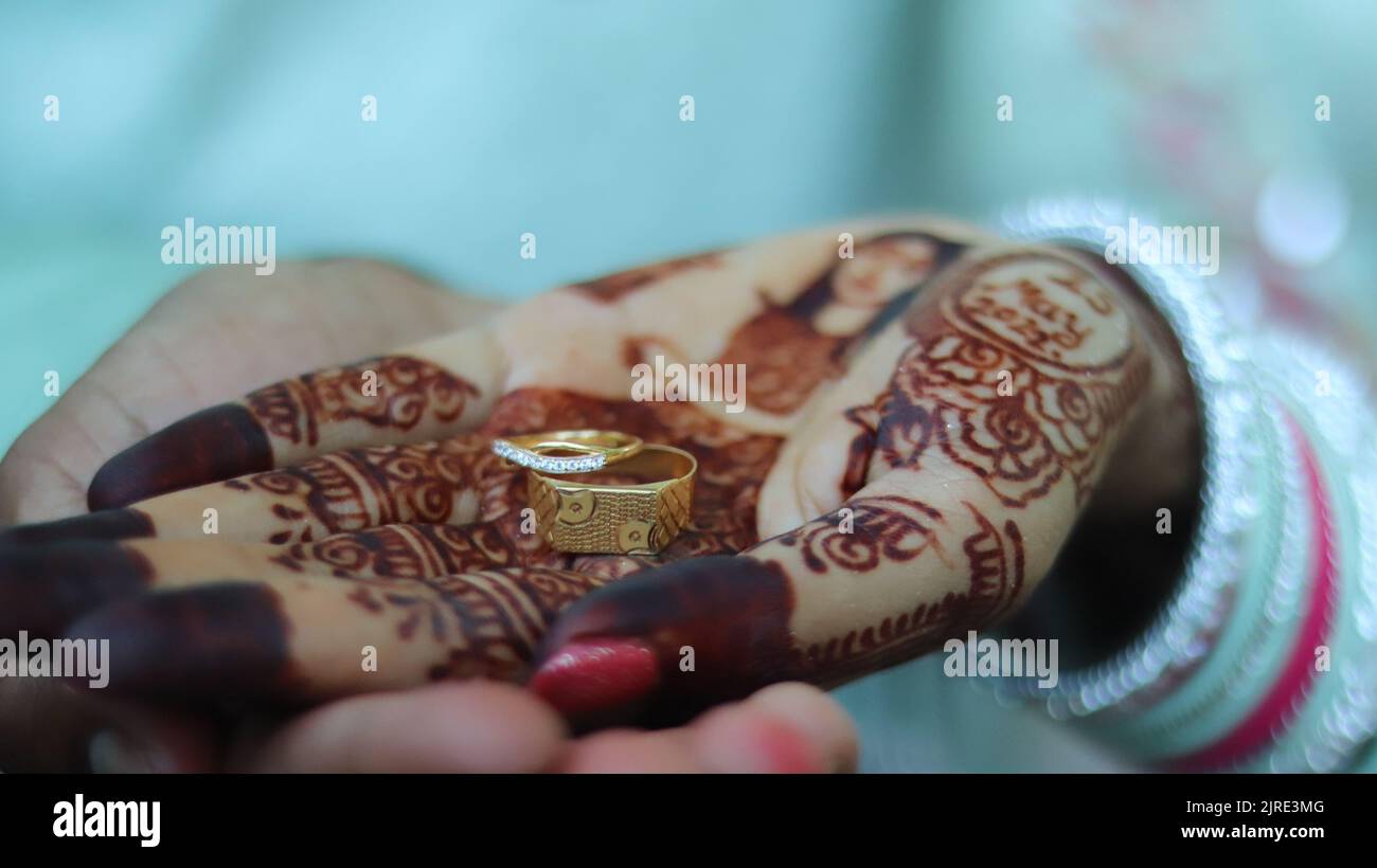 Henna and ring hi-res stock photography and images - Page 3 - Alamy