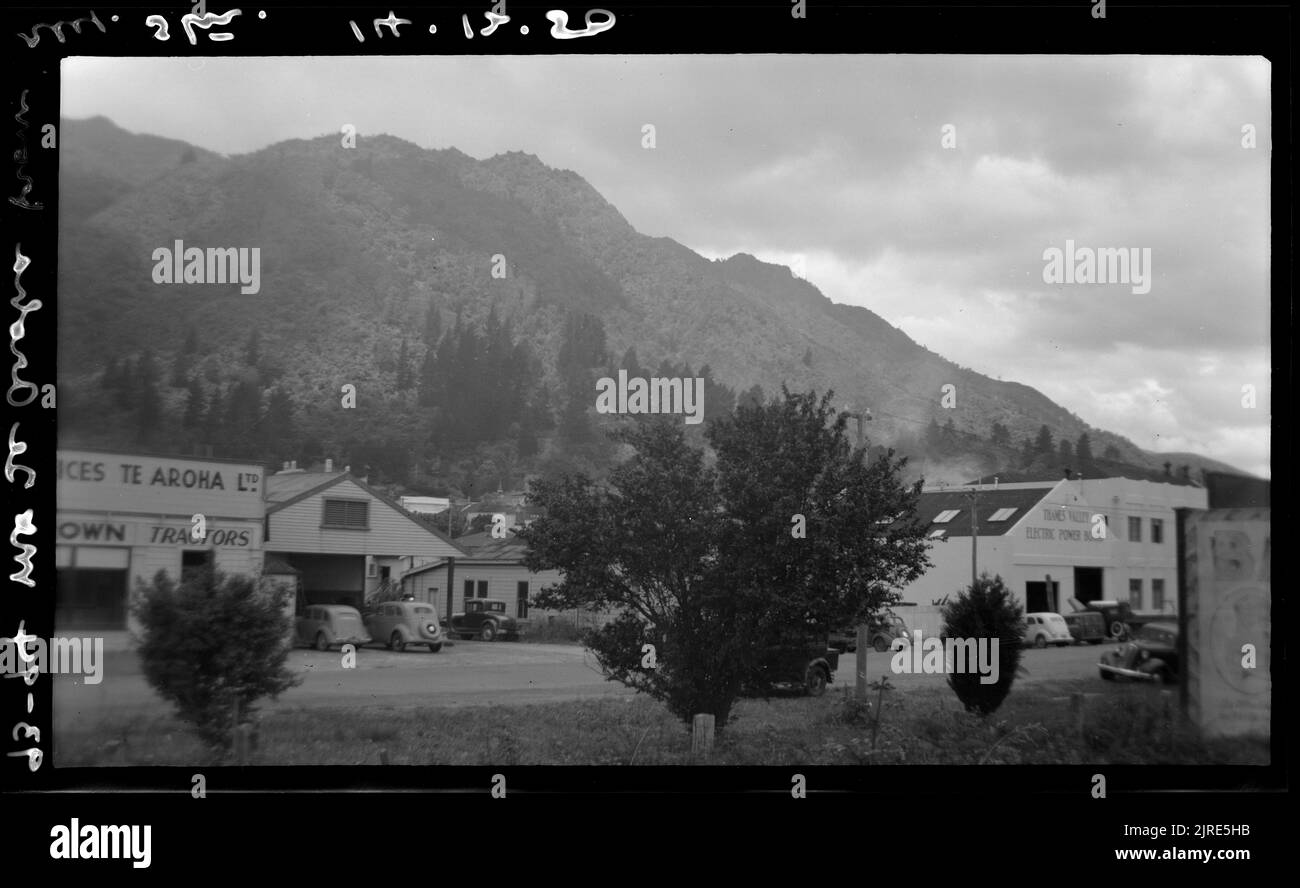 Mount Te Aroha from railway station, 14 December 1950, by Leslie Adkin
