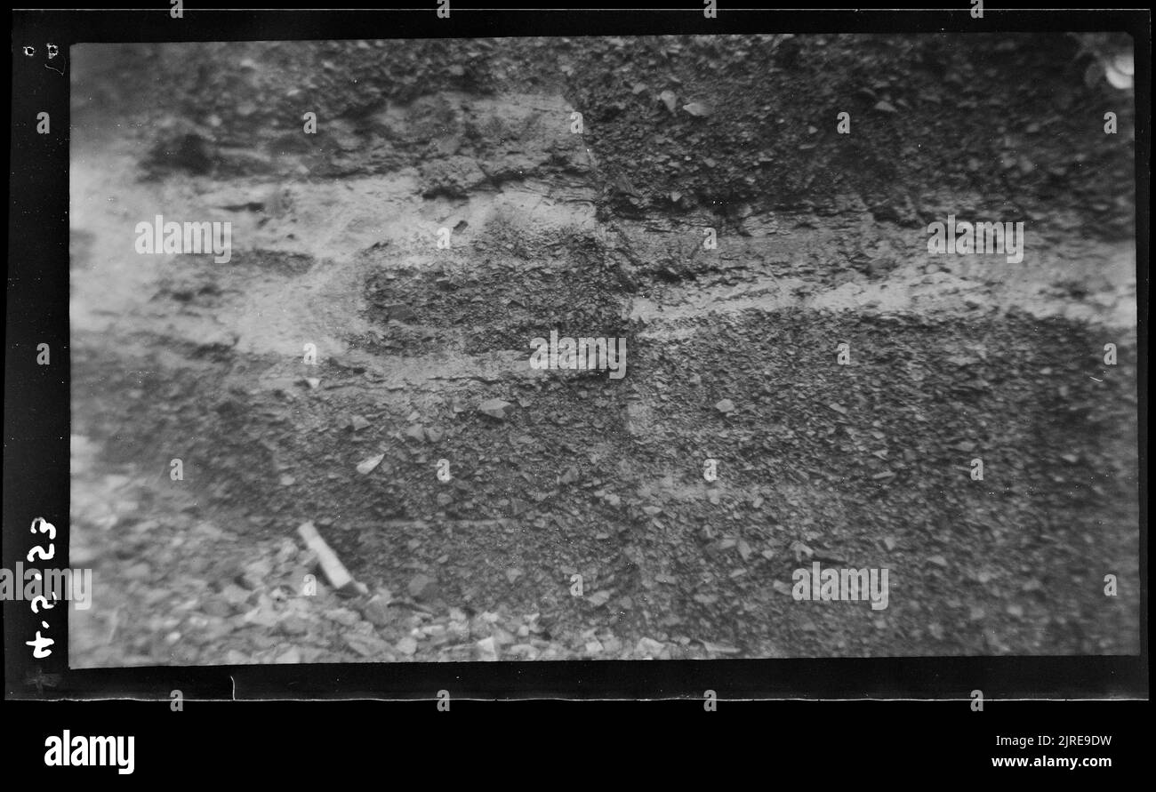 Faulted rocks hi-res stock photography and images - Alamy