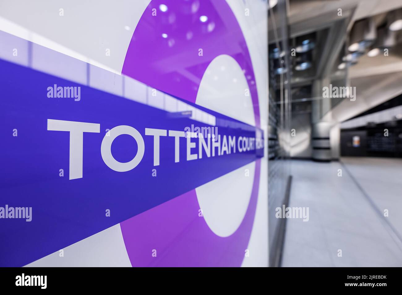 Tottenham Court Road Elizabeth Line Station Stock Photo Alamy